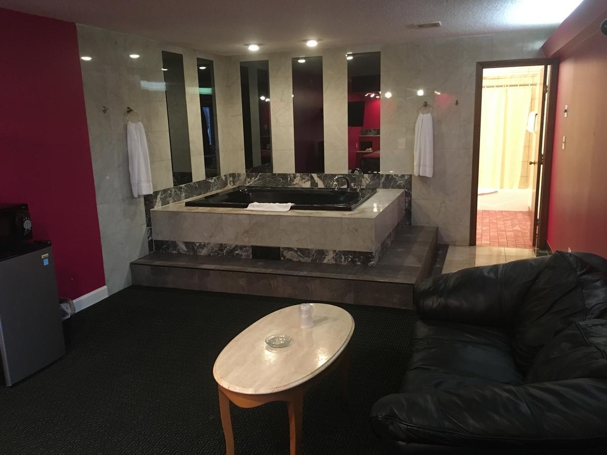 Midway Inn & Suites Oak Lawn Zewnętrze zdjęcie